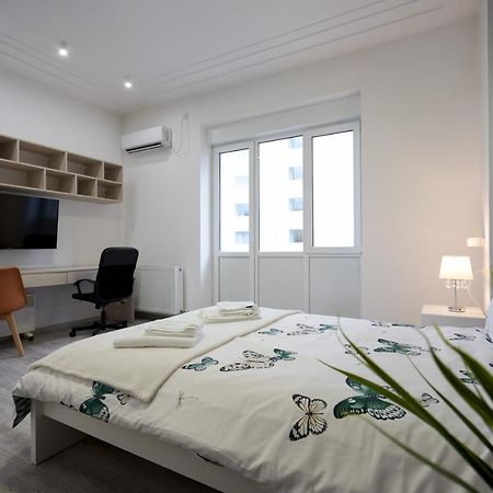Modern Apartment In The Heart Of بوخارست المظهر الخارجي الصورة