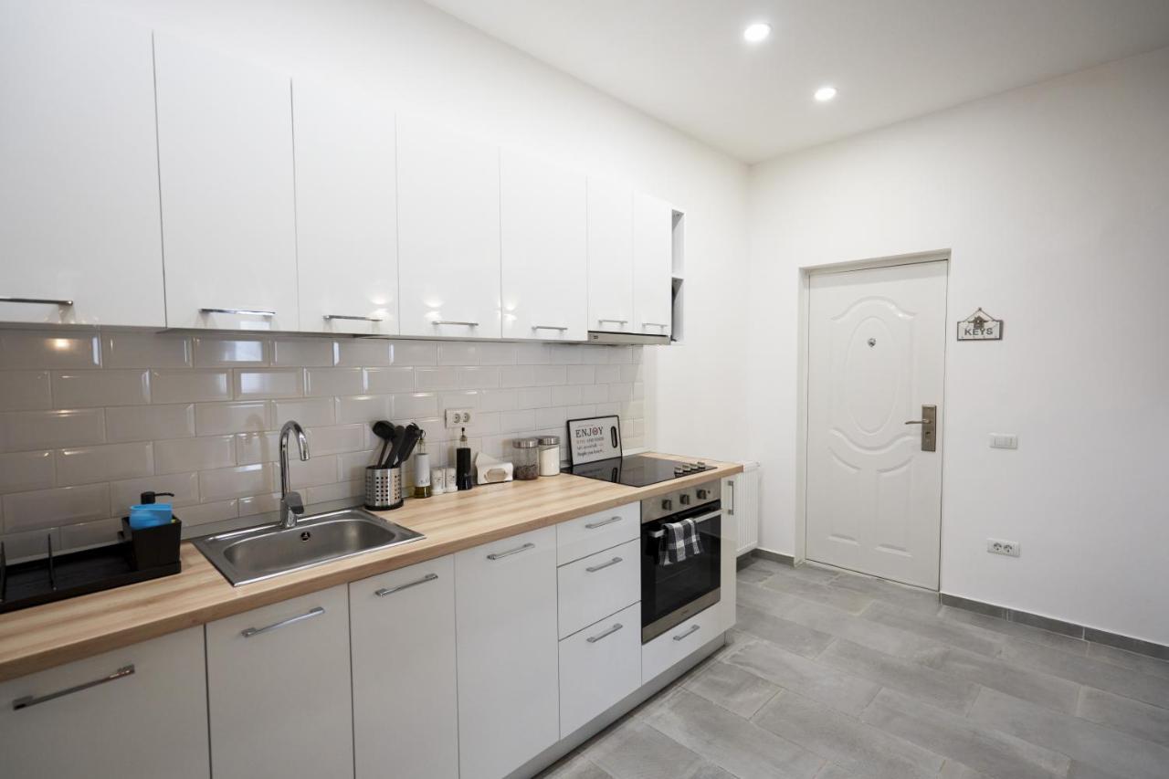 Modern Apartment In The Heart Of بوخارست المظهر الخارجي الصورة