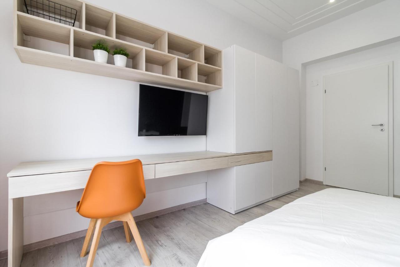 Modern Apartment In The Heart Of بوخارست المظهر الخارجي الصورة